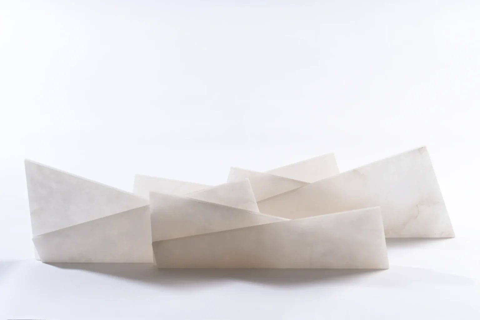 Reliefs, Albâtre - 2003 - Dimensions variables, 63/67 x 4 x 20 cm